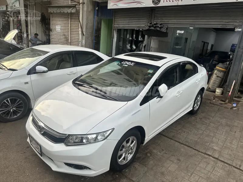 Honda Civic 2015 Oriel