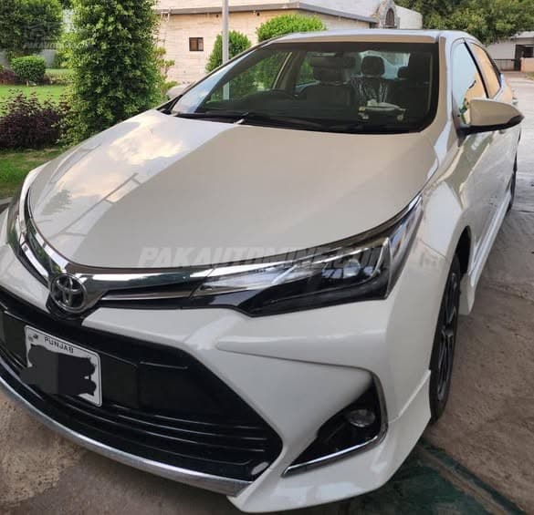Toyota Corolla 2026 Altis Grande X CVT-i 1.8 Black Interior