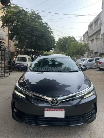 Toyota Corolla 2018 Altis Grande CVT-i 1.8