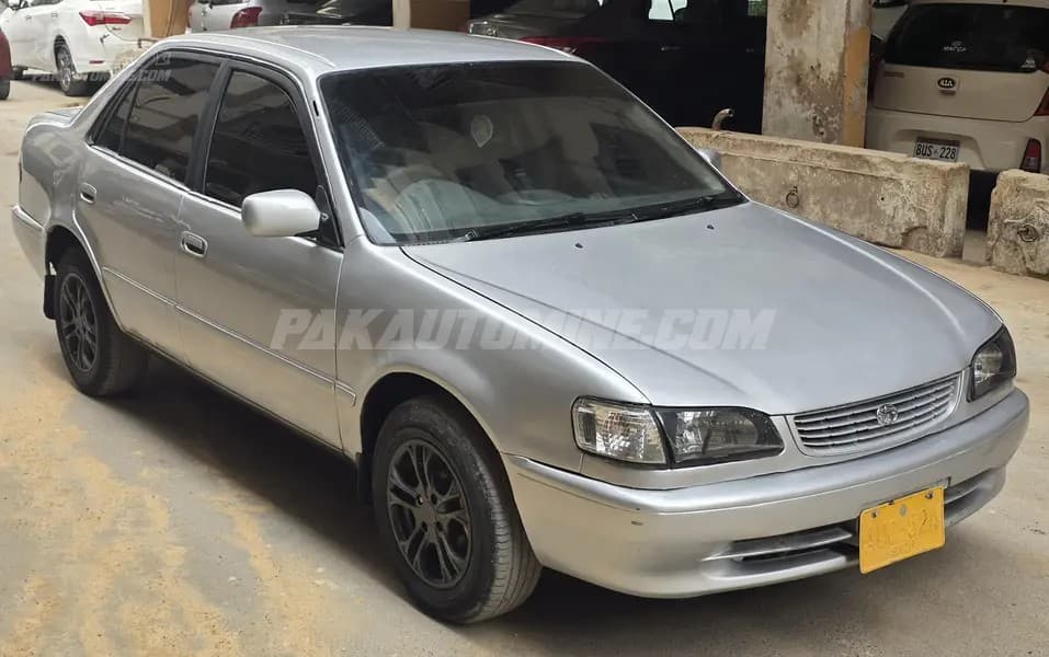 Toyota Corolla 2000