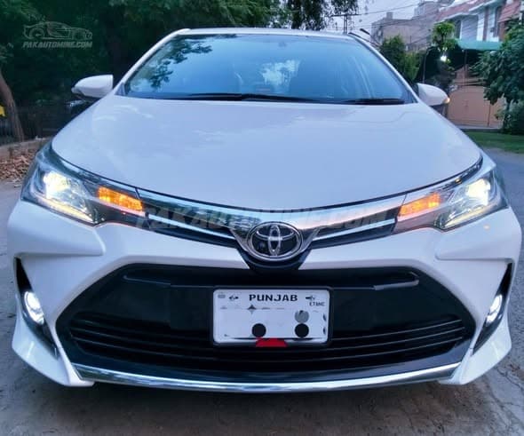Toyota Corolla 2024 Altis Grande X CVT-i 1.8 Beige Interior