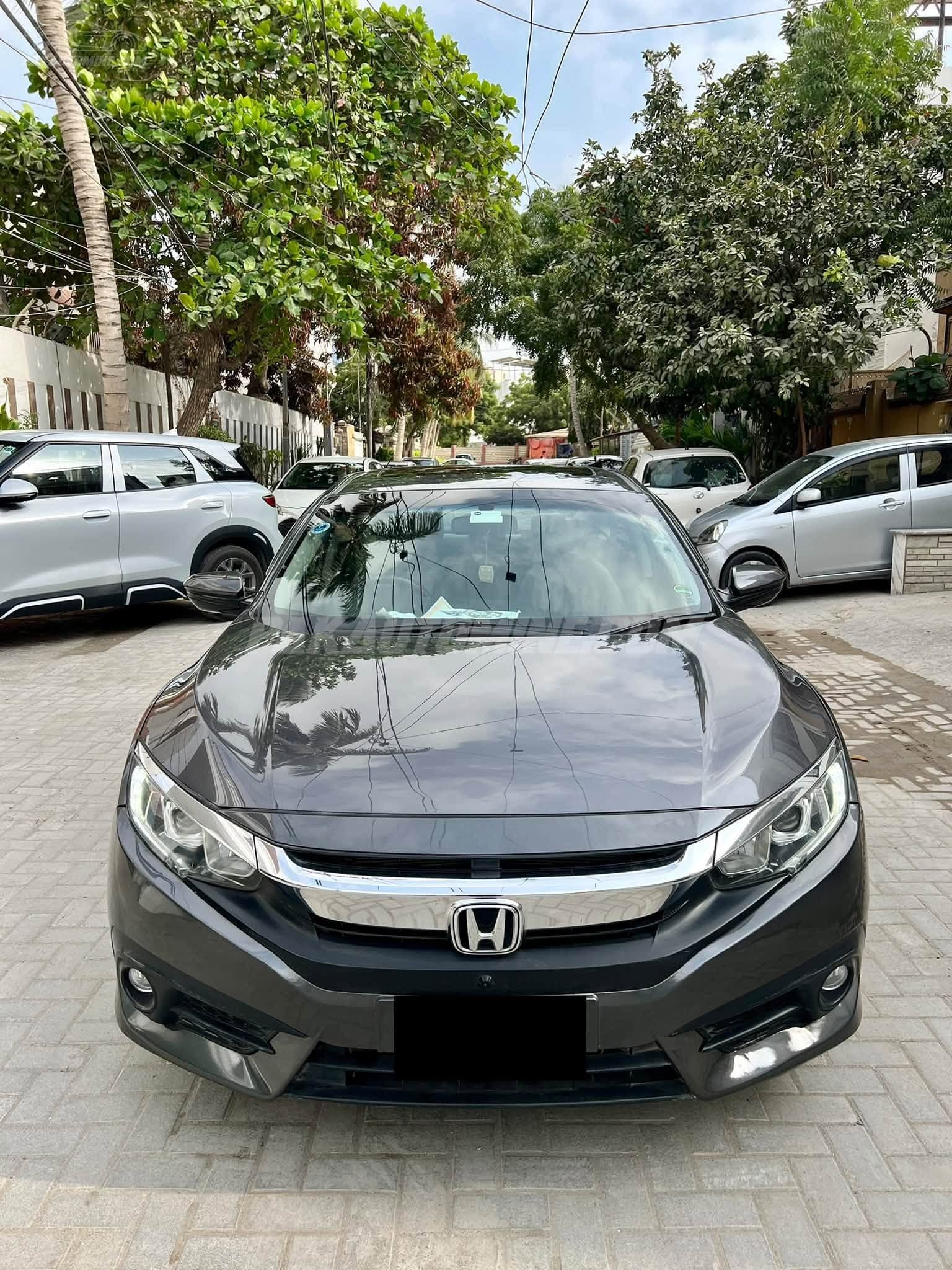 Honda Civic 2017 Oriel