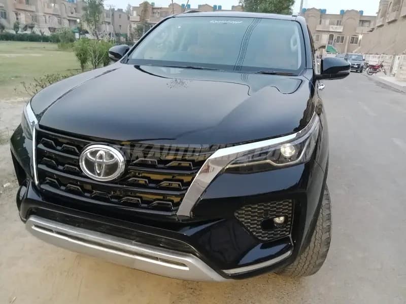 Toyota Fortuner 2021 2.7 V