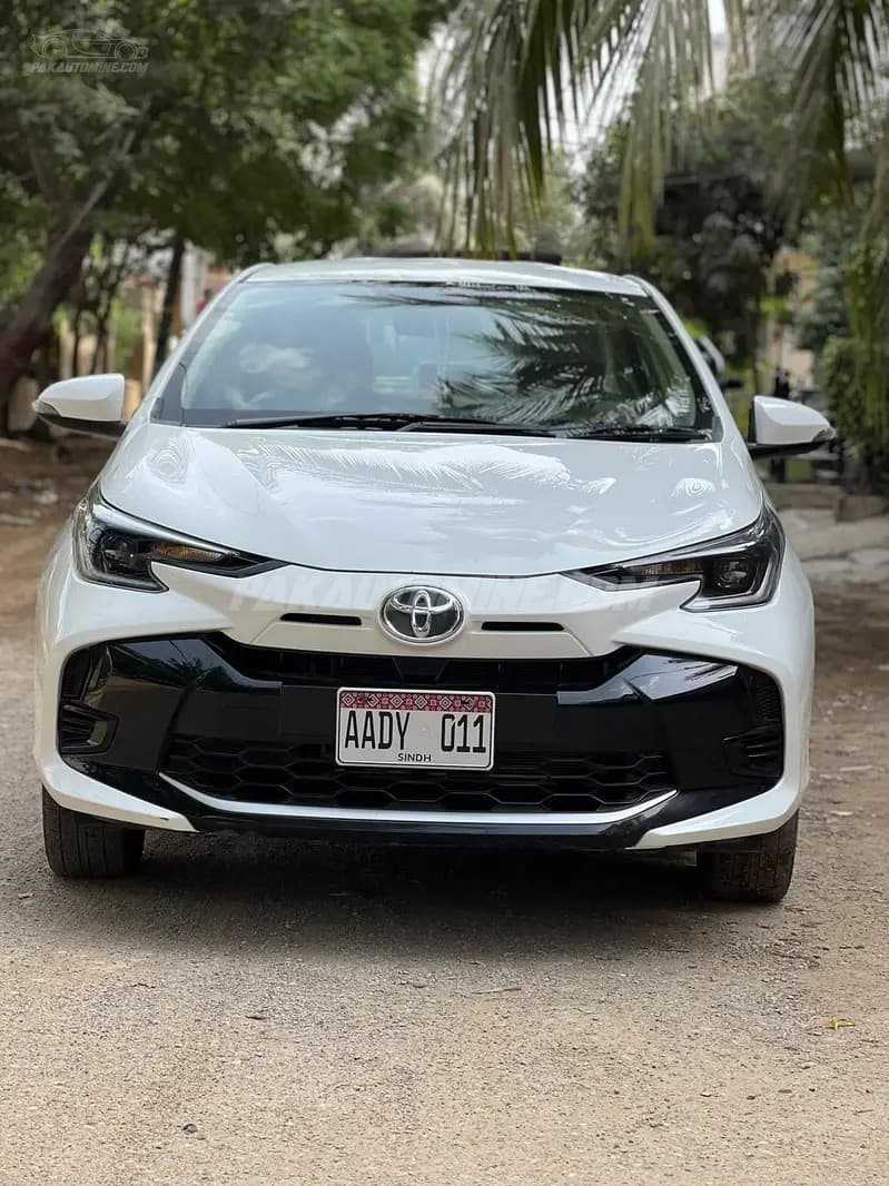 Toyota Yaris 2025 GLI CVT 1.3