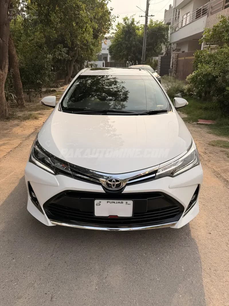 Toyota Corolla 2022 Altis Grande X CVT-i 1.8 Black Interior