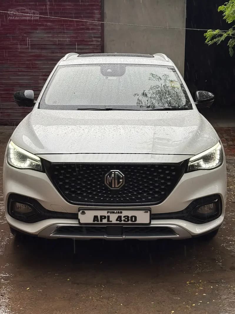 MG HS 2021
