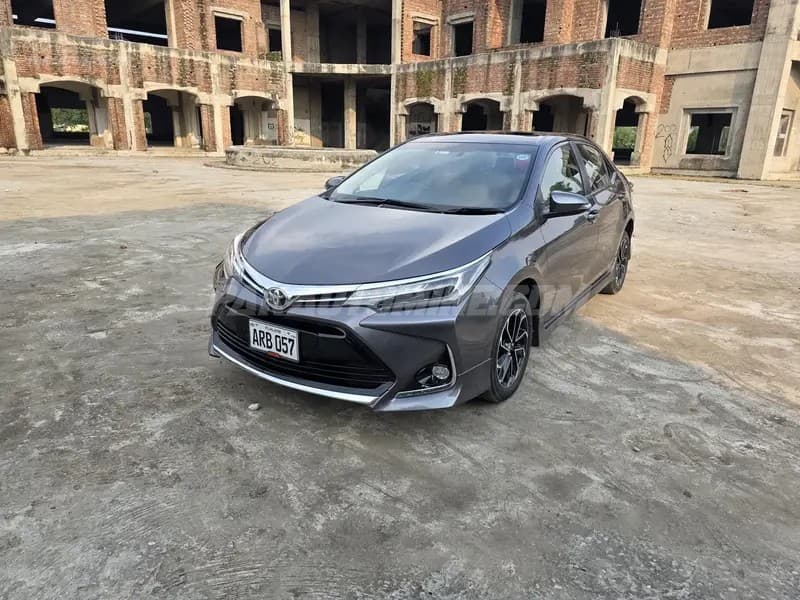 Toyota Corolla 2024 Altis Grande X CVT-i 1.8 Beige Interior