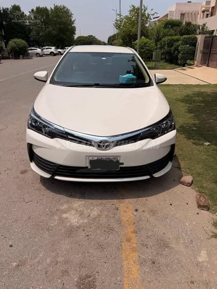 Toyota Corolla 2018 XLi VVTi