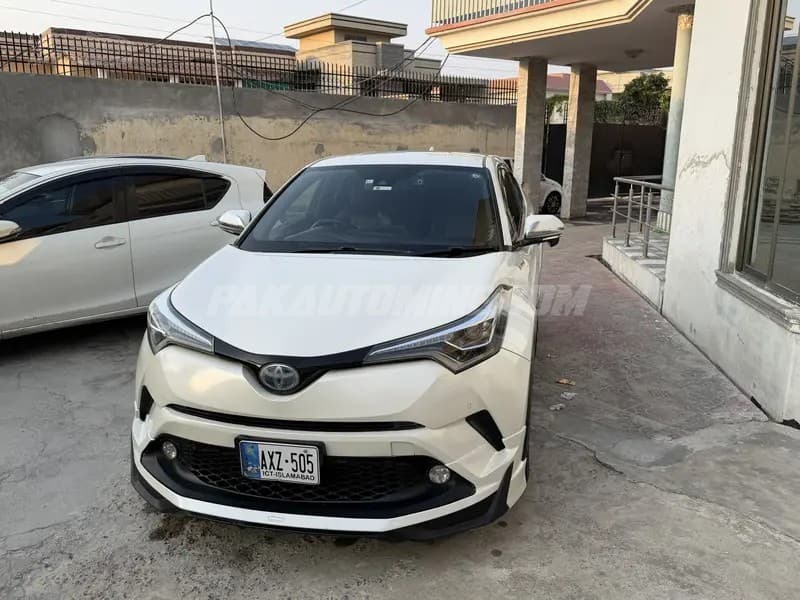 Toyota C-HR 1st (AX10) Generation 2017