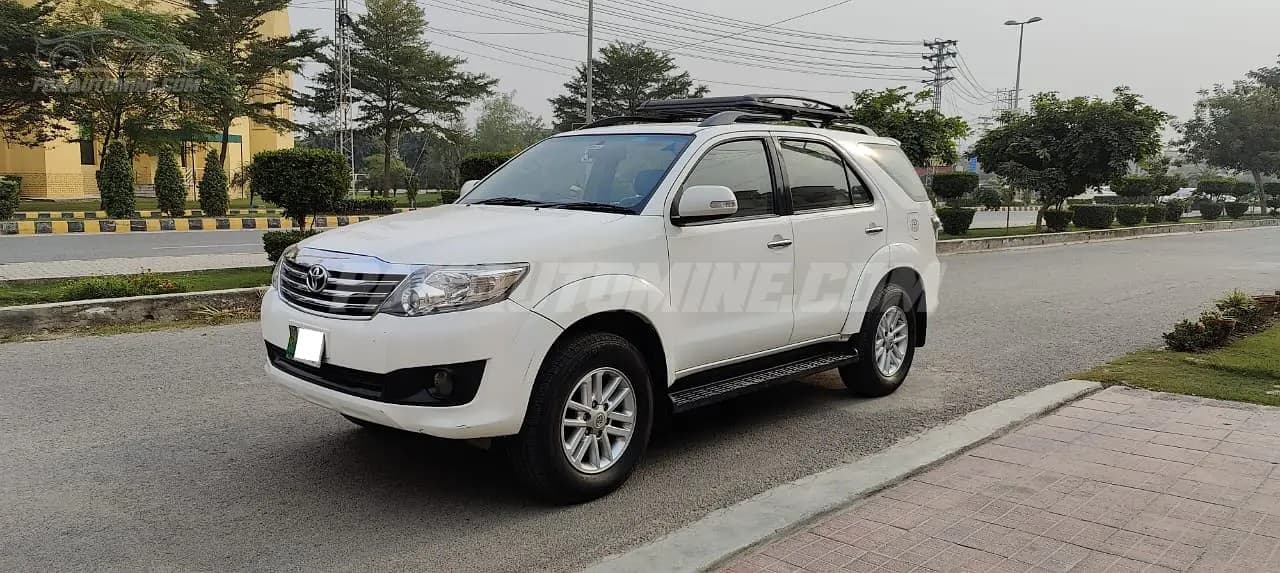 Toyota Fortuner 2014